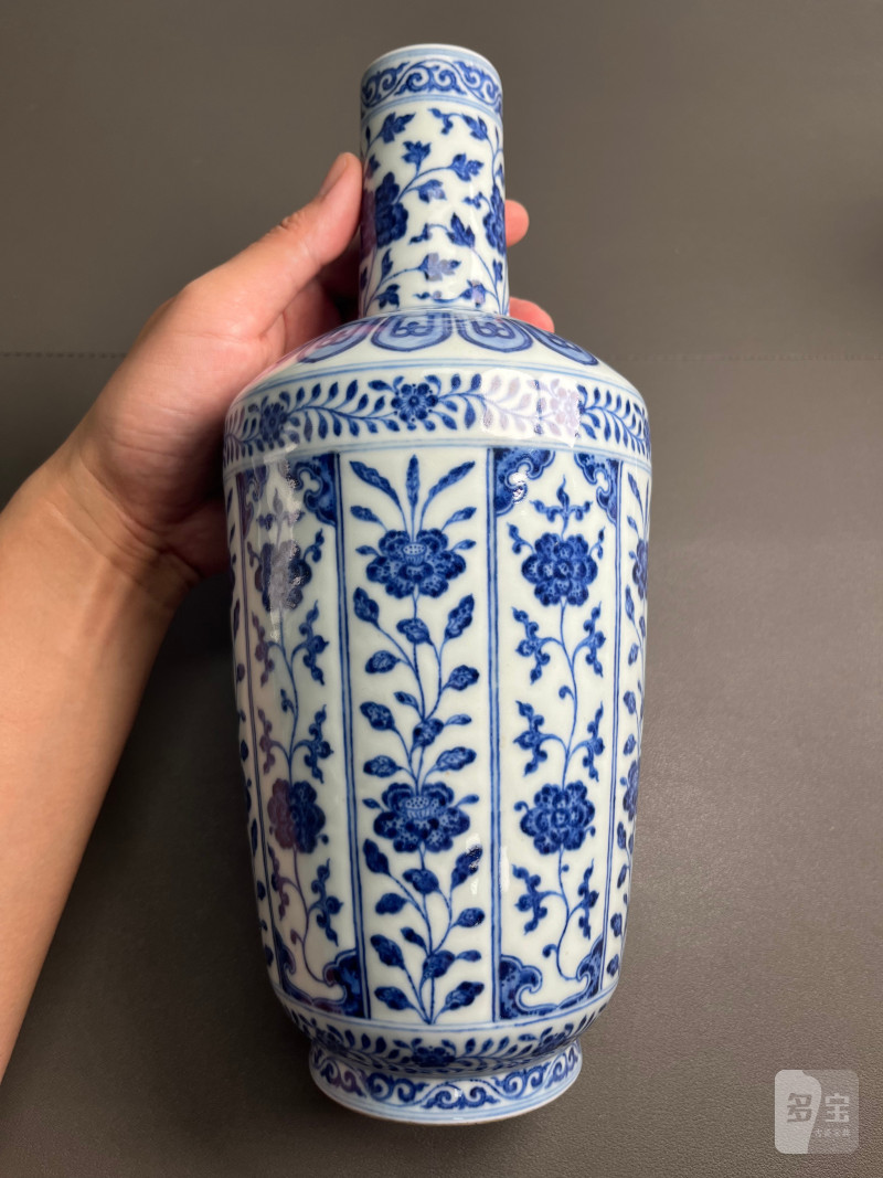 清乾隆  青花花卉纹棒槌瓶 - 图8